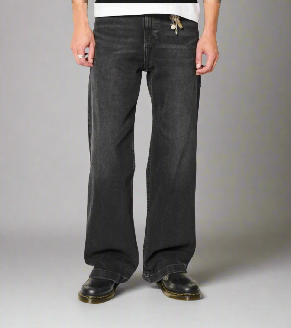 “The Loose” Noir Denim